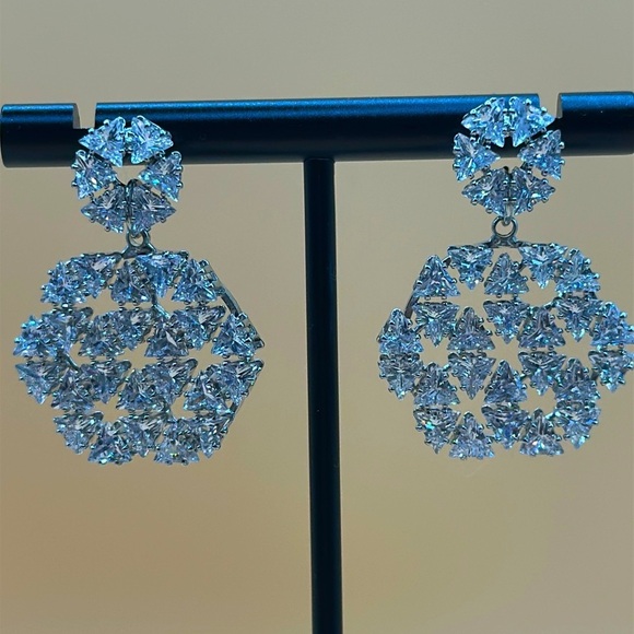 🎁 Sparkly CZ dangling earrings - Picture 4 of 10